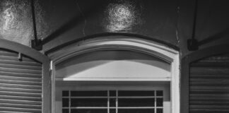 Dive Bars With Character You Shouldn’t Miss: Hidden Gems Await