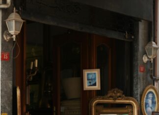 Where To Find Unique Vintage Shops In NYC: Hidden Gems Revealed