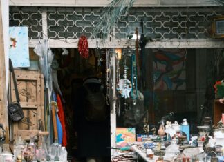 Best Flea Markets In NYC: Discover Hidden Treasures & Unique Finds