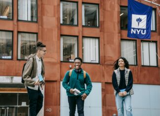 NYC Nightlife For College Students: Ultimate Guide To Epic Nights