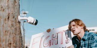 Radio Esperanza New York: Discover The Inspirational Voice Changing Lives