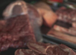 New York Strip Steak Vs Ribeye: Which Juicy Cut Wins Your Tastebuds?