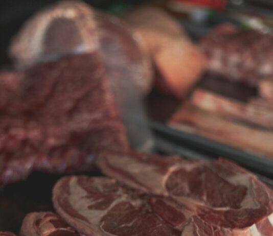 New York Strip Steak Vs Ribeye: Which Juicy Cut Wins Your Tastebuds?