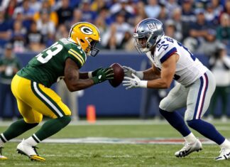 Packers Face Giants in High-Stakes NFC Showdown