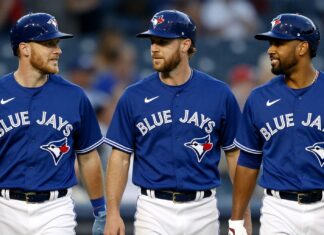 Blue Jays Face Yankees in Three-Game AL East Showdown